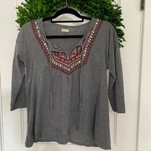 Woman’s Hollister Top